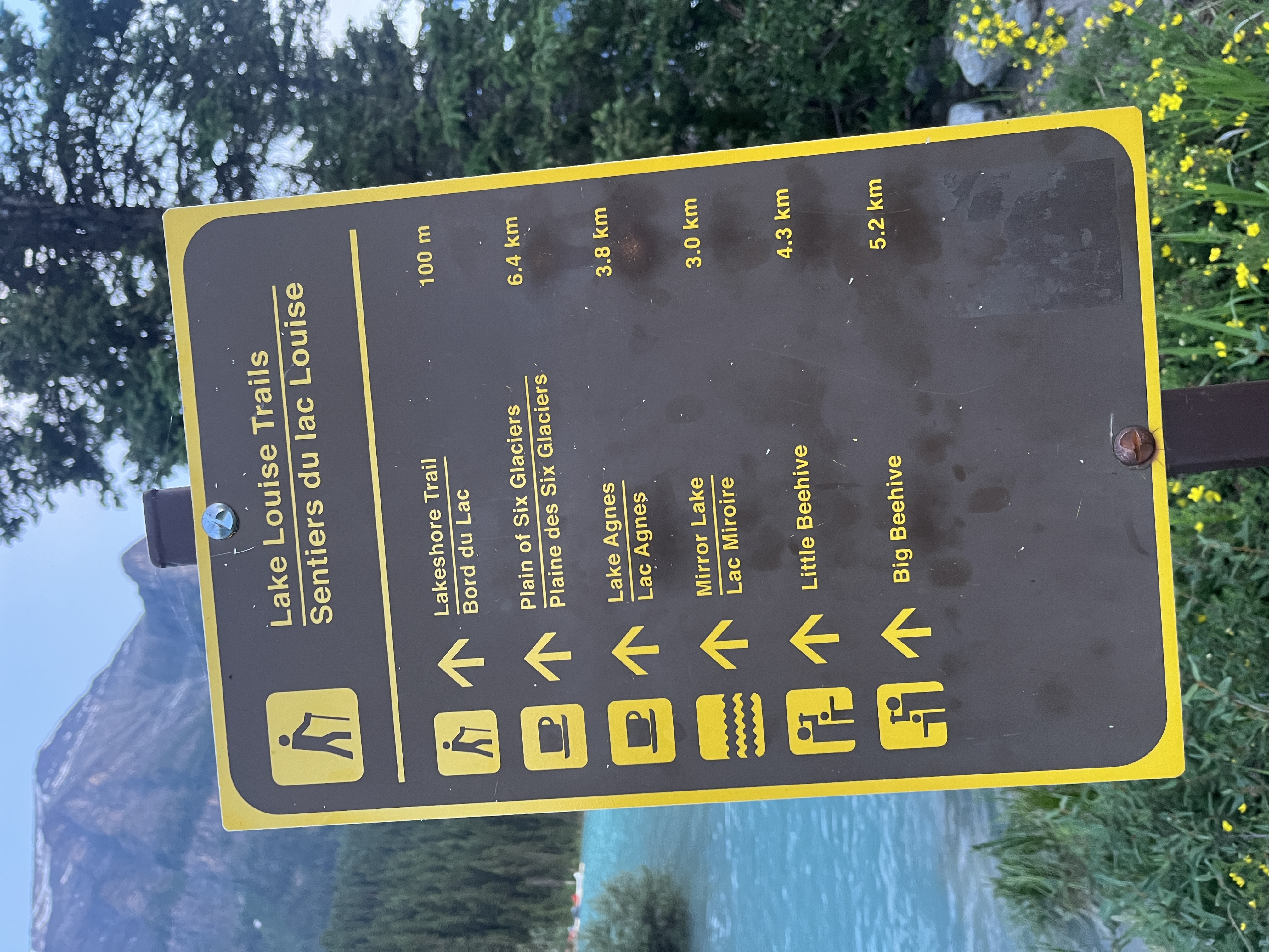 Lake Louise trail sign